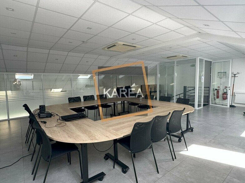Office in Serris for sale - Interior Photo - Image 1 of 5