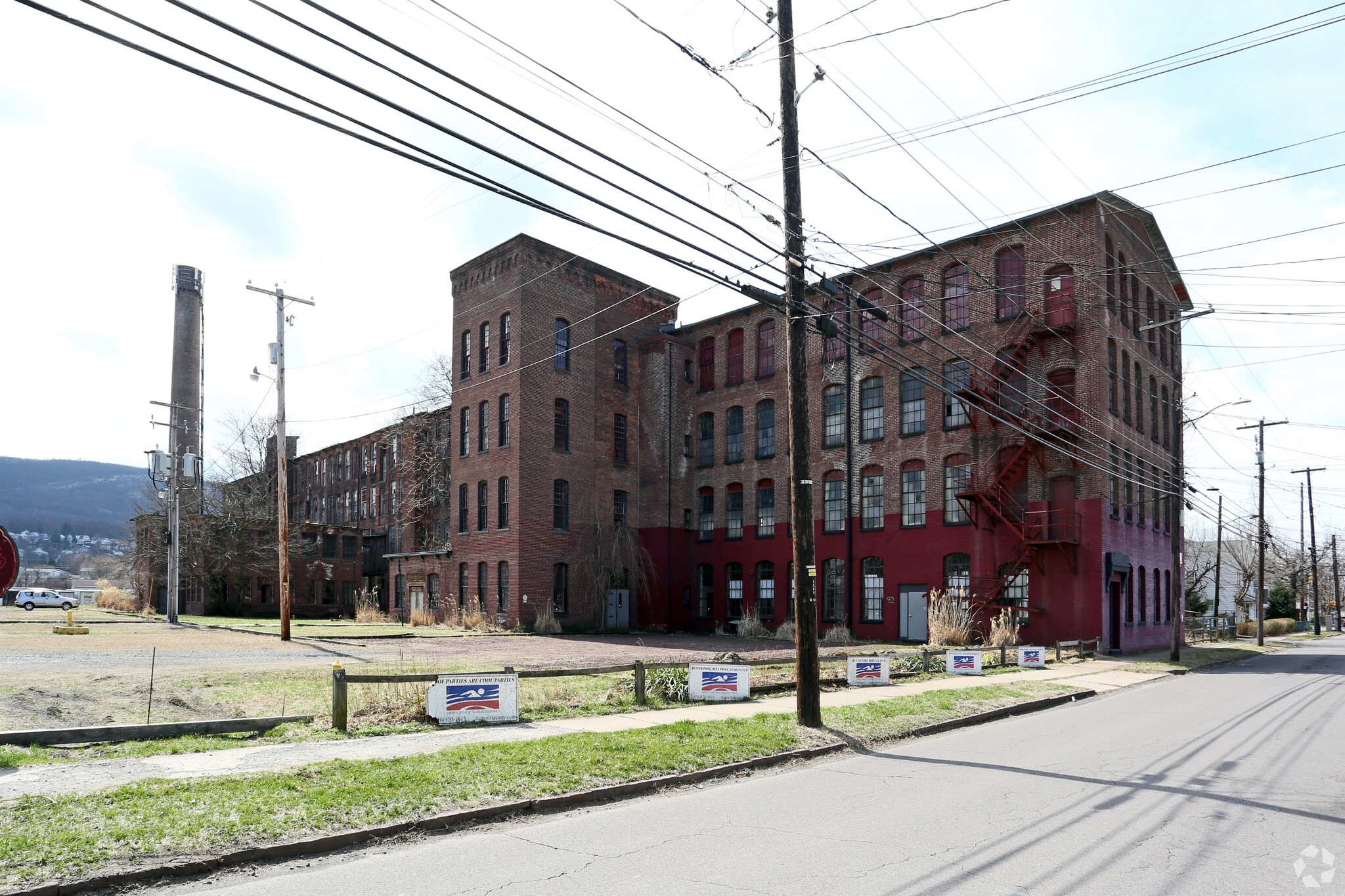 92 S Empire St, Wilkes Barre, PA for sale Primary Photo- Image 1 of 1