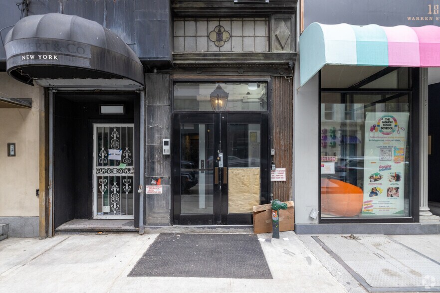 20 Warren St, New York, NY for lease - Building Photo - Image 2 of 4