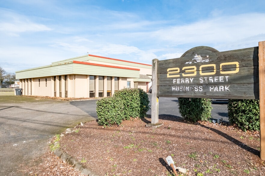 2300 Ferry St SW, Albany, OR à louer - Photo du bâtiment - Image 2 de 10