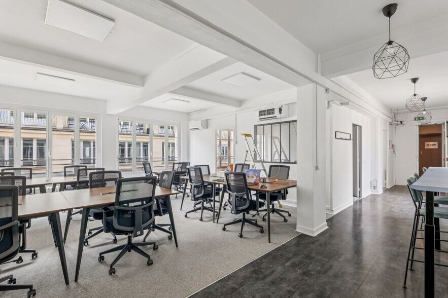 4 Cité Paradis, Paris for lease - Interior Photo - Image 2 of 15