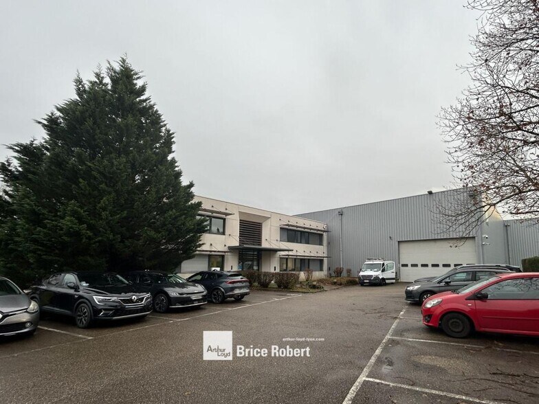 12 Rue Jules Verne, Chaponost for sale - Building Photo - Image 1 of 9
