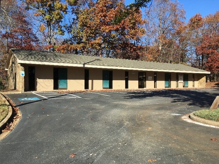347-357 E Blackstock Rd, Spartanburg, SC for lease - Building Photo - Image 1 of 1