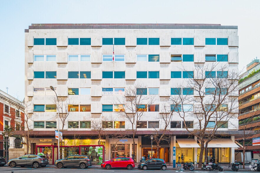 Bureau dans Madrid, Madrid à louer - Photo du bâtiment - Image 3 de 3