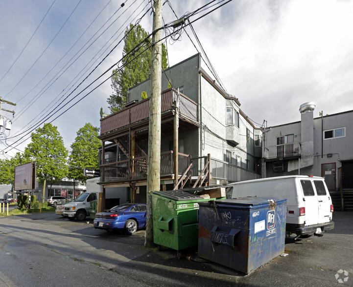 1823 W 4th Ave, Vancouver, BC à vendre - Photo du bâtiment - Image 3 de 7