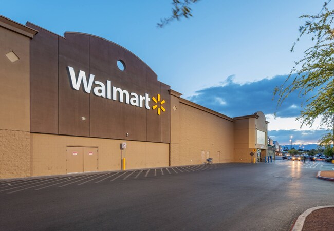 Plus de détails pour 4437-4675 W Charleston Blvd, Las Vegas, NV - Commerce de détail à louer