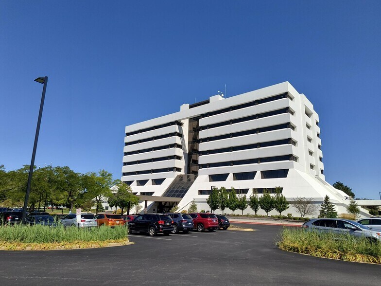 8585 Broadway, Merrillville, IN à louer - Photo du bâtiment - Image 3 de 16