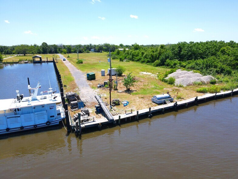 5129 Beulah st, Lafitte, LA à vendre - Photo du bâtiment - Image 2 de 9