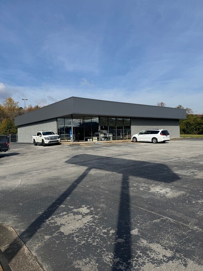 More details for 4711 Dayton Blvd, Chattanooga, TN - Retail for Lease