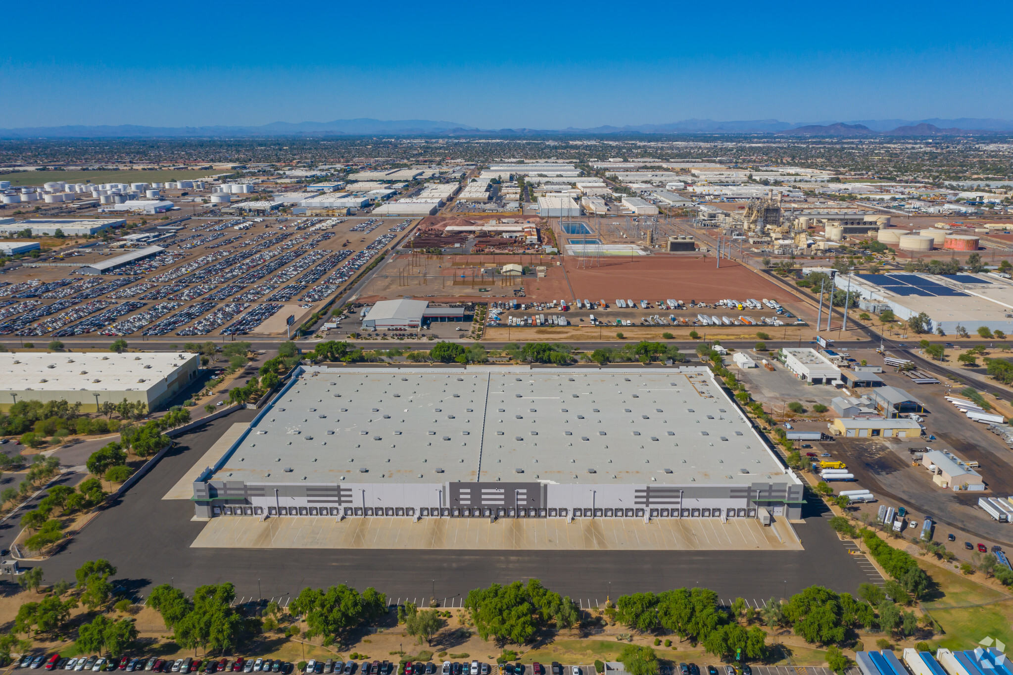 4747 W Buckeye Rd, Phoenix, AZ à vendre Photo du bâtiment- Image 1 de 1