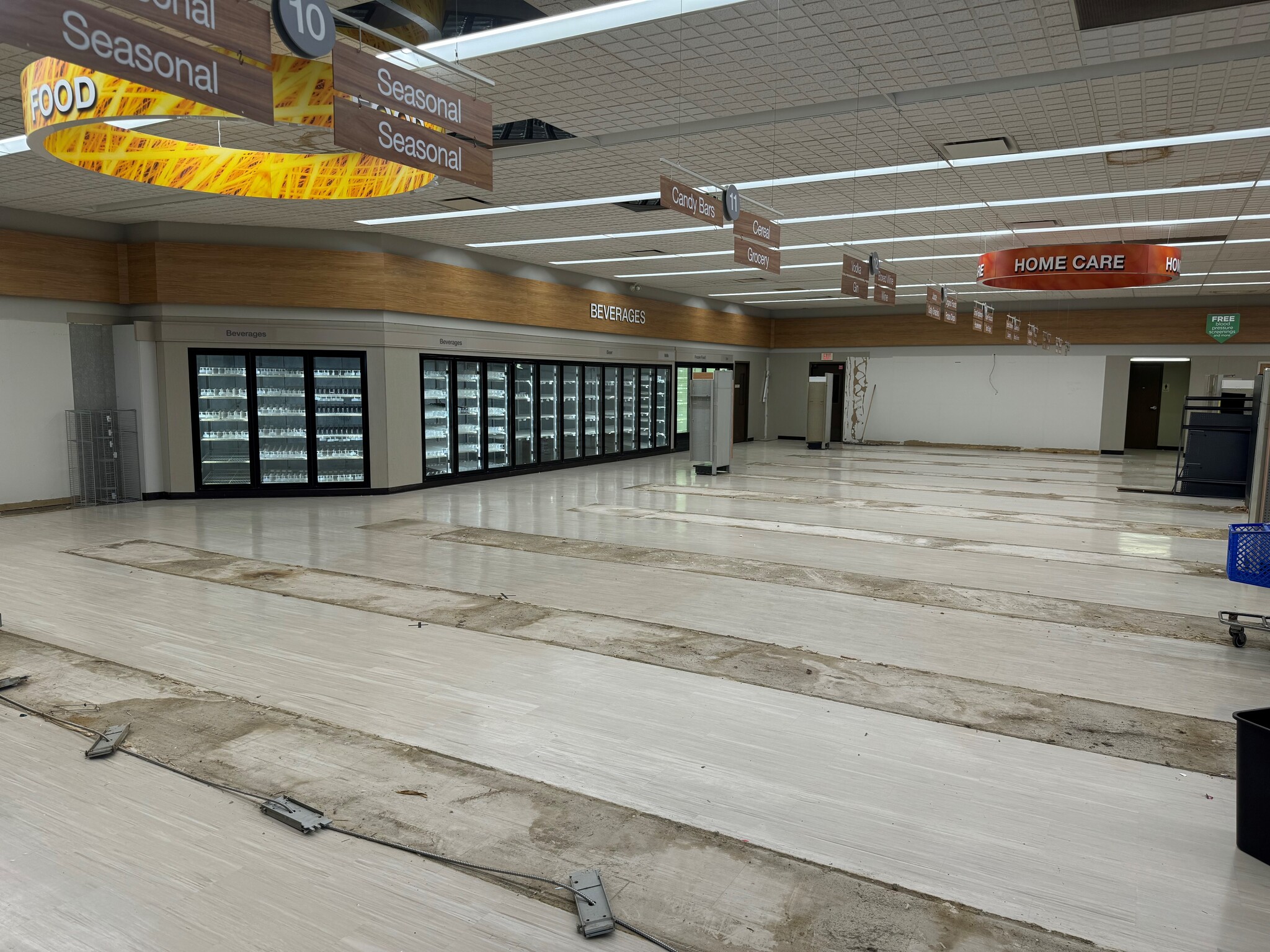 610 N Cedar St, Mason, MI for lease Interior Photo- Image 1 of 11