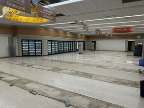610 N Cedar St, Mason, MI for lease Interior Photo- Image 1 of 11