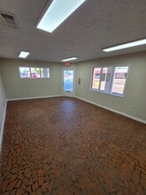 200 Pass Rd, Gulfport, MS for lease Interior Photo- Image 1 of 2