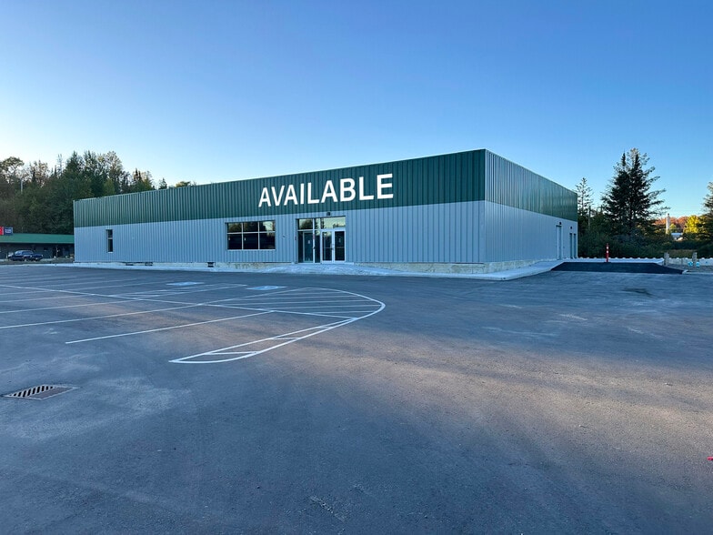 10 Hops Dr, Algonquin Highlands, ON for lease - Building Photo - Image 1 of 5