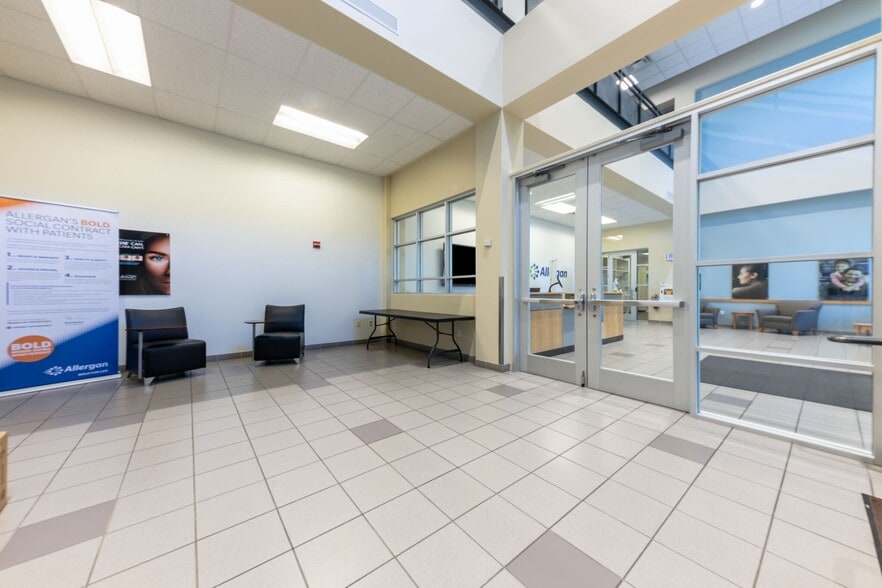 301 W Howard Ln, Austin, TX for lease - Interior Photo - Image 3 of 21