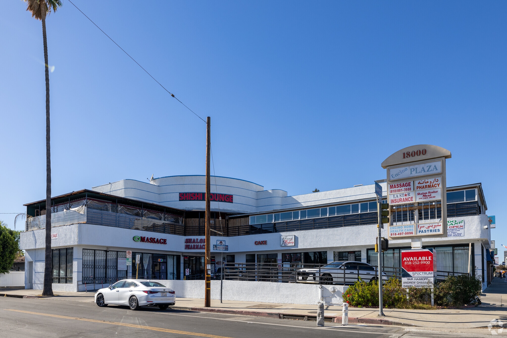 18000 Ventura Blvd, Encino, CA for lease Primary Photo- Image 1 of 10