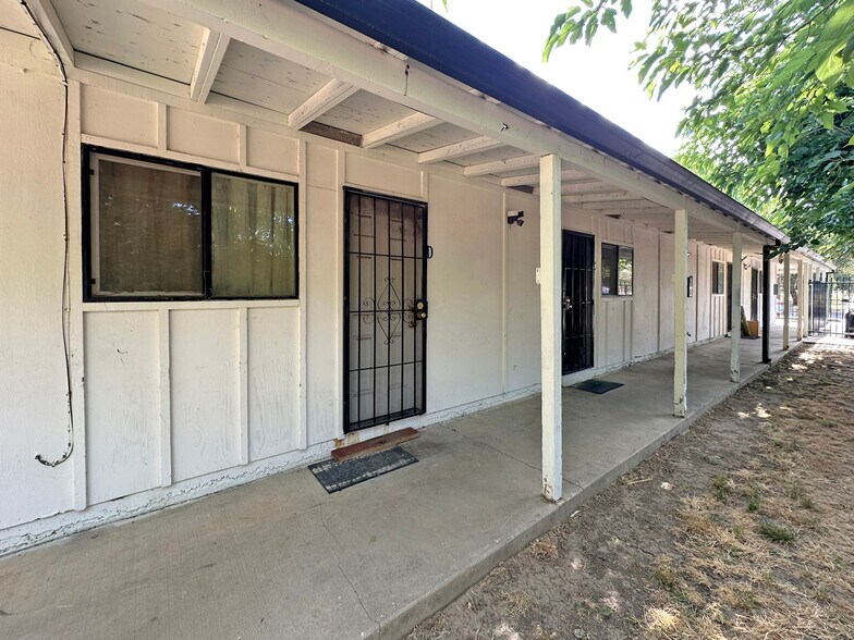 3441-3445 Altos Ave, Sacramento, CA à vendre - Photo du bâtiment - Image 3 de 25