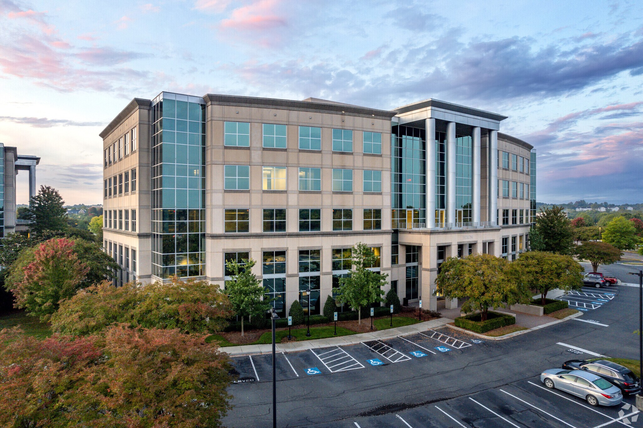 13850 Ballantyne Corporate Pl, Charlotte, NC à louer Photo principale- Image 1 de 11