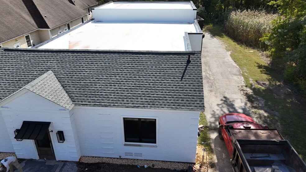 100 Atlantic Ave, Ocean View, DE à louer - Photo du bâtiment - Image 2 de 12