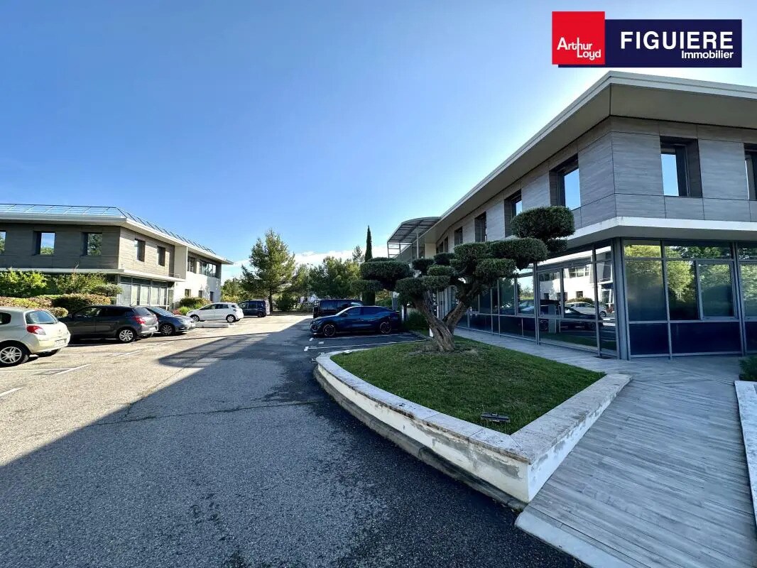 Office in Aix-en-Provence for lease Building Photo- Image 1 of 10