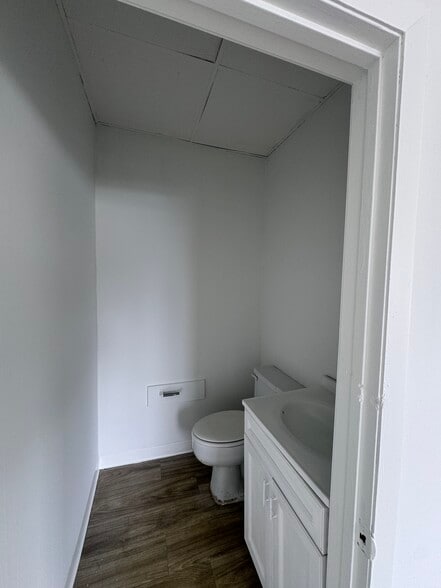 2317 NE Dixie Hwy, Jensen Beach, FL à louer - Photo du bâtiment - Image 3 de 6