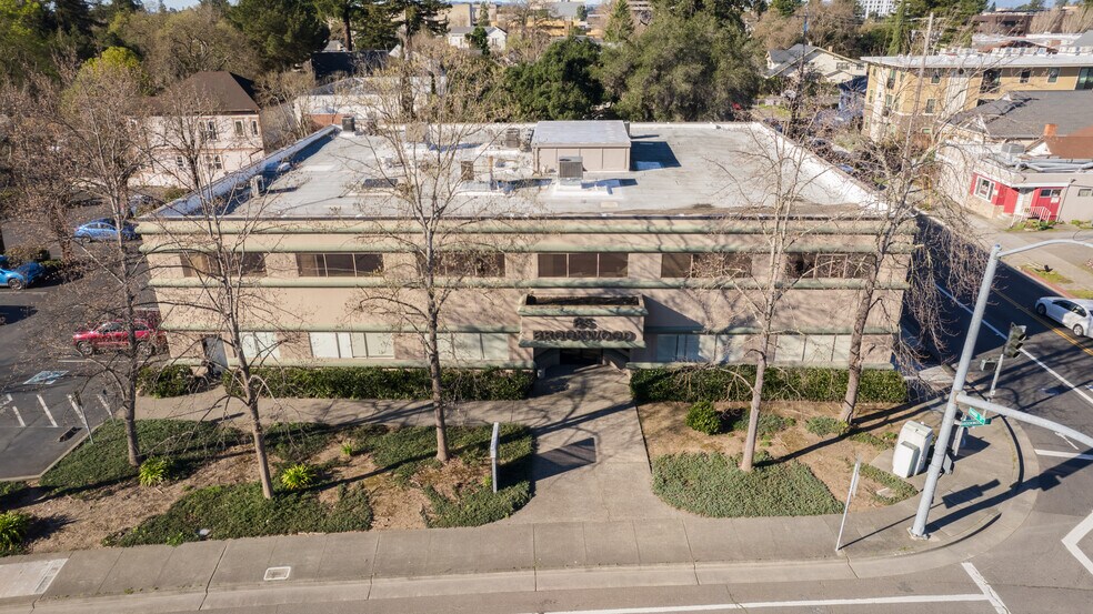 85 Brookwood Ave, Santa Rosa, CA for lease - Aerial - Image 1 of 18