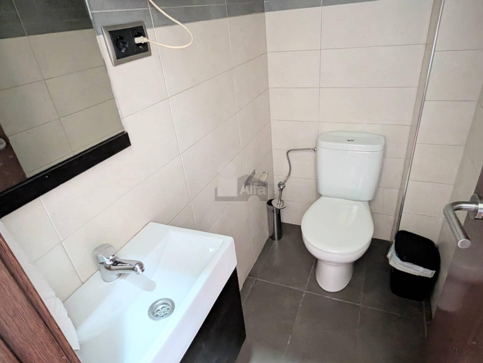 Retail in Badalona, Barcelona for lease Interior Photo- Image 1 of 5