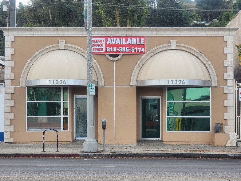 11326 Ventura Blvd, Studio City, CA for lease - Building Photo - Image 1 of 57