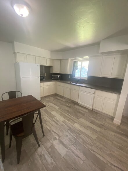 101-107 Tacoma Ln, West Palm Beach, FL for lease - Interior Photo - Image 3 of 66