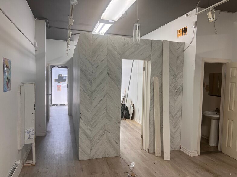 5511 Yonge St, Toronto, ON à louer - Photo intérieure - Image 3 de 4