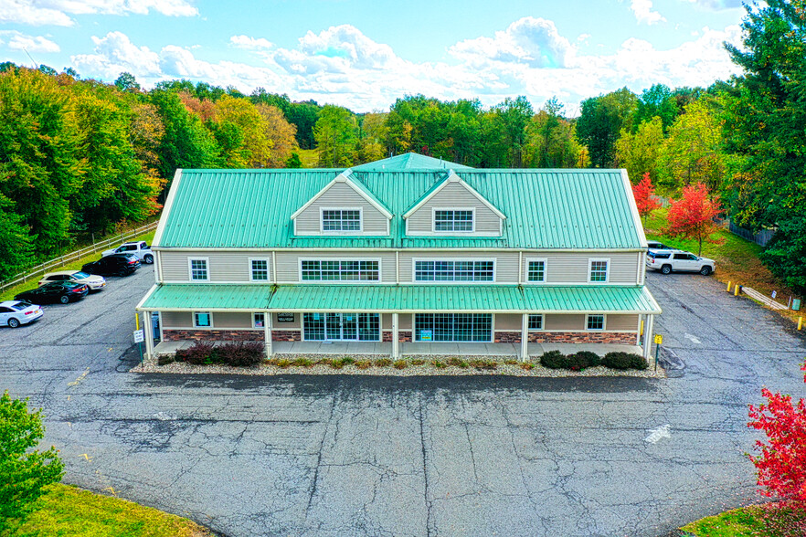 469 Route 17K, Rock Tavern, NY for lease - Building Photo - Image 1 of 18