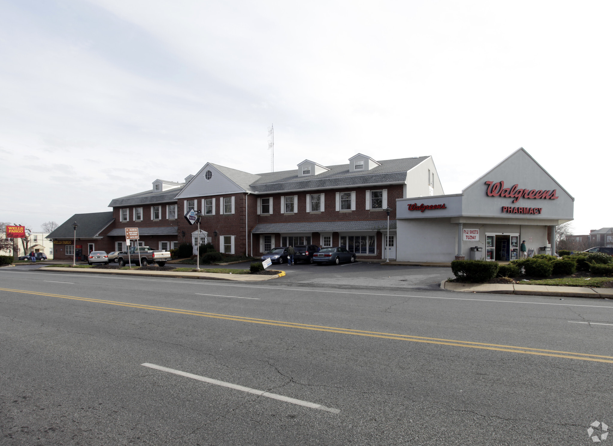 802-812 Philadelphia Pike, Wilmington, DE for lease Primary Photo- Image 1 of 2