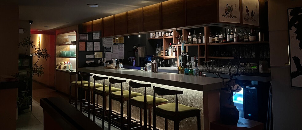 318 Bedford Ave, Brooklyn, NY for lease - Building Photo - Image 3 of 5