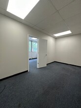 11222-11224 Grandview Ave, Wheaton, MD for lease Interior Photo- Image 1 of 2