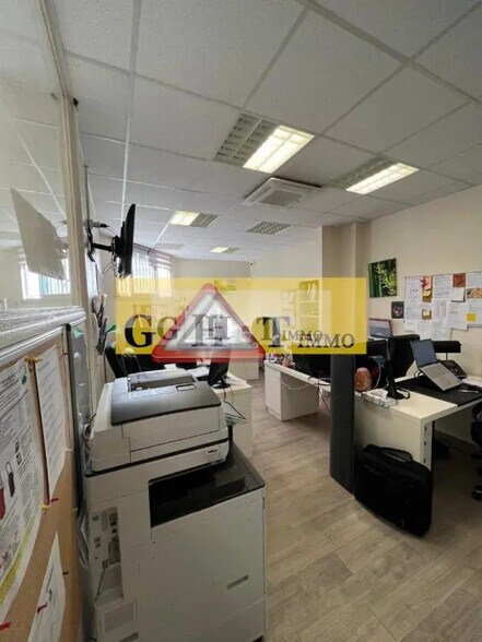 Bureau dans Paris à vendre - Photo du bâtiment - Image 3 de 4