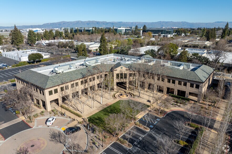 464 Ellis St, Mountain View, CA à louer - Aérien - Image 2 de 9