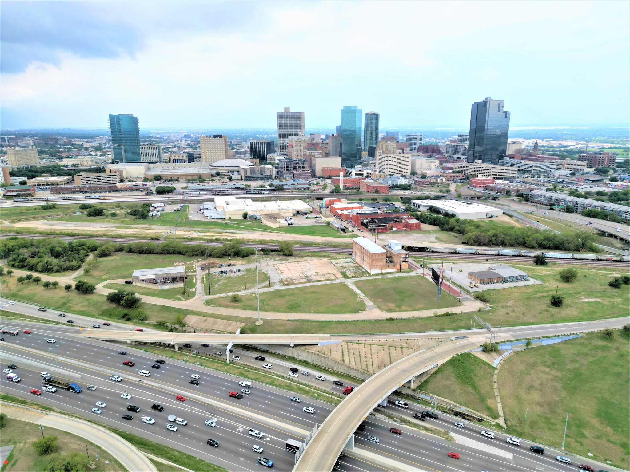1000 Harding St, Fort Worth, TX à vendre Photo principale- Image 1 de 1