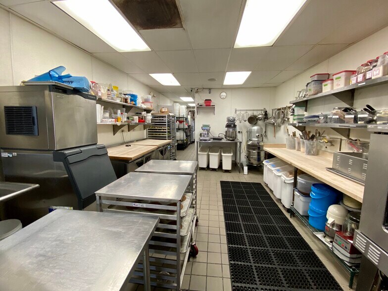 826 Pico Blvd, Santa Monica, CA à vendre - Photo intérieure - Image 3 de 47