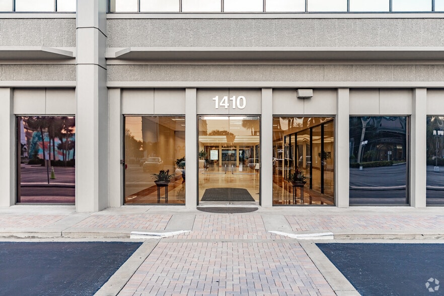 1410 N Westshore Blvd, Tampa, FL for lease - Building Photo - Image 2 of 6