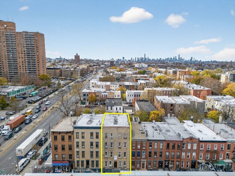 190 Rockaway Ave, Brooklyn, NY à vendre - Photo du bâtiment - Image 3 de 10