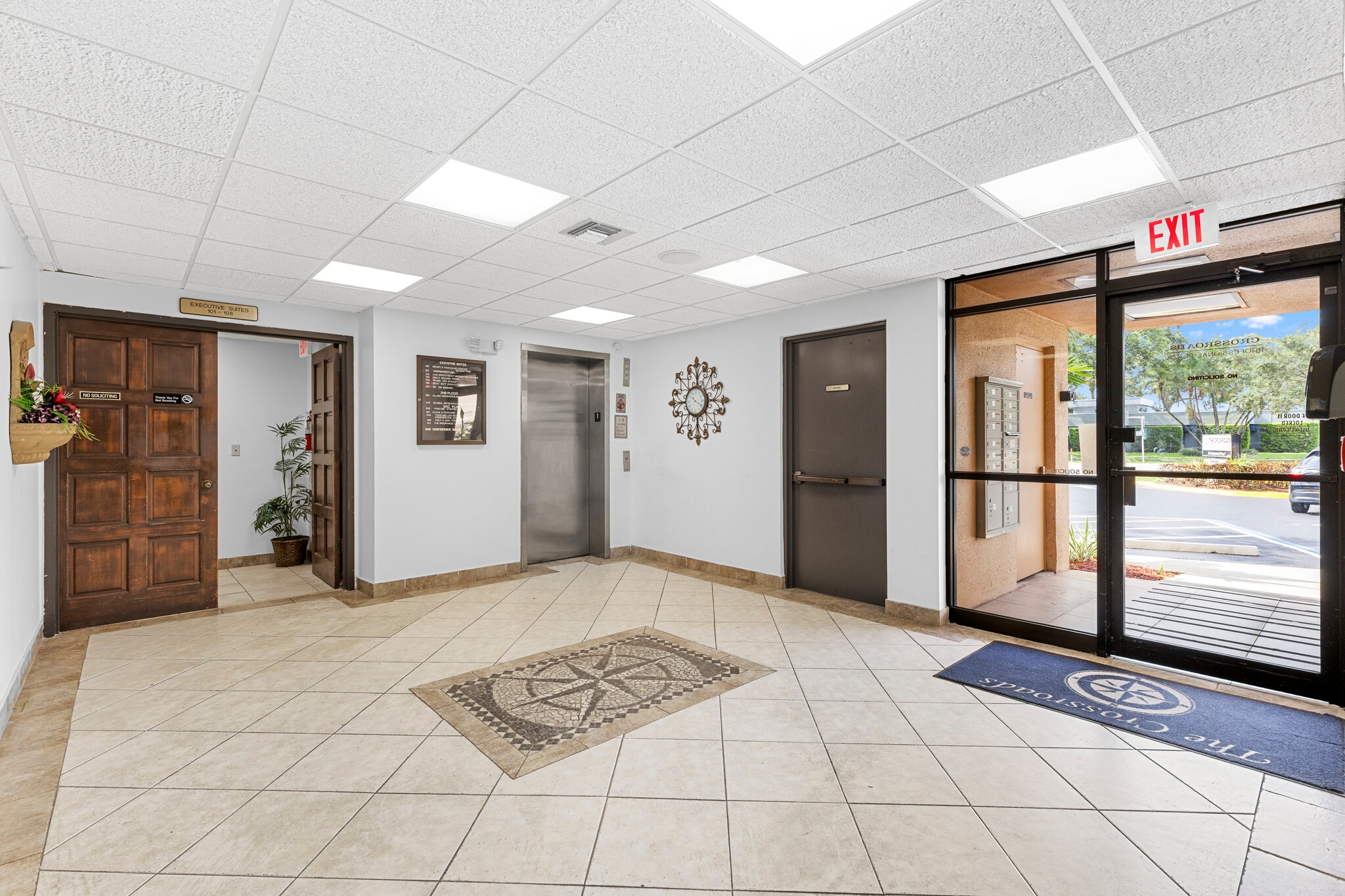 7777 N Davie Rd Ext, Davie, FL à louer Photo intérieure- Image 1 de 23