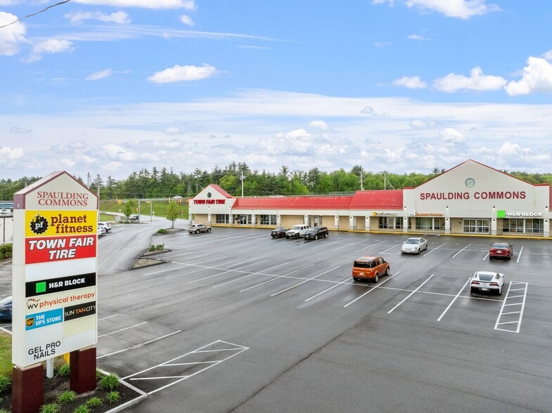 306 N Main St, Rochester, NH for lease - Building Photo - Image 3 of 11