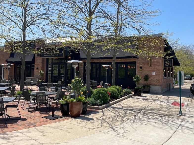 1044 N Western Ave, Lake Forest, IL à louer - Photo du bâtiment - Image 3 de 11