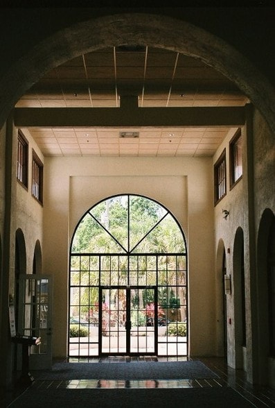 210 Pinellas Ave S, Tarpon Springs, FL for lease - Interior Photo - Image 2 of 3