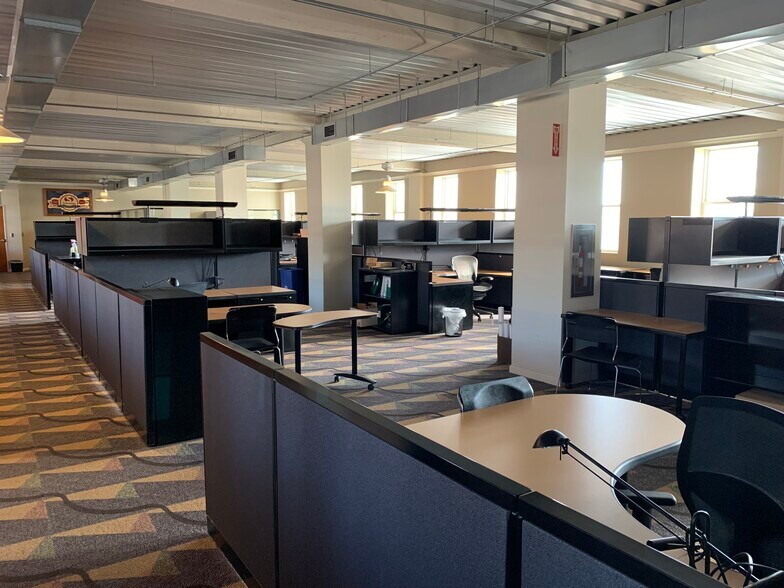 8901 Otis Ave, Indianapolis, IN à vendre - Photo intérieure - Image 3 de 10