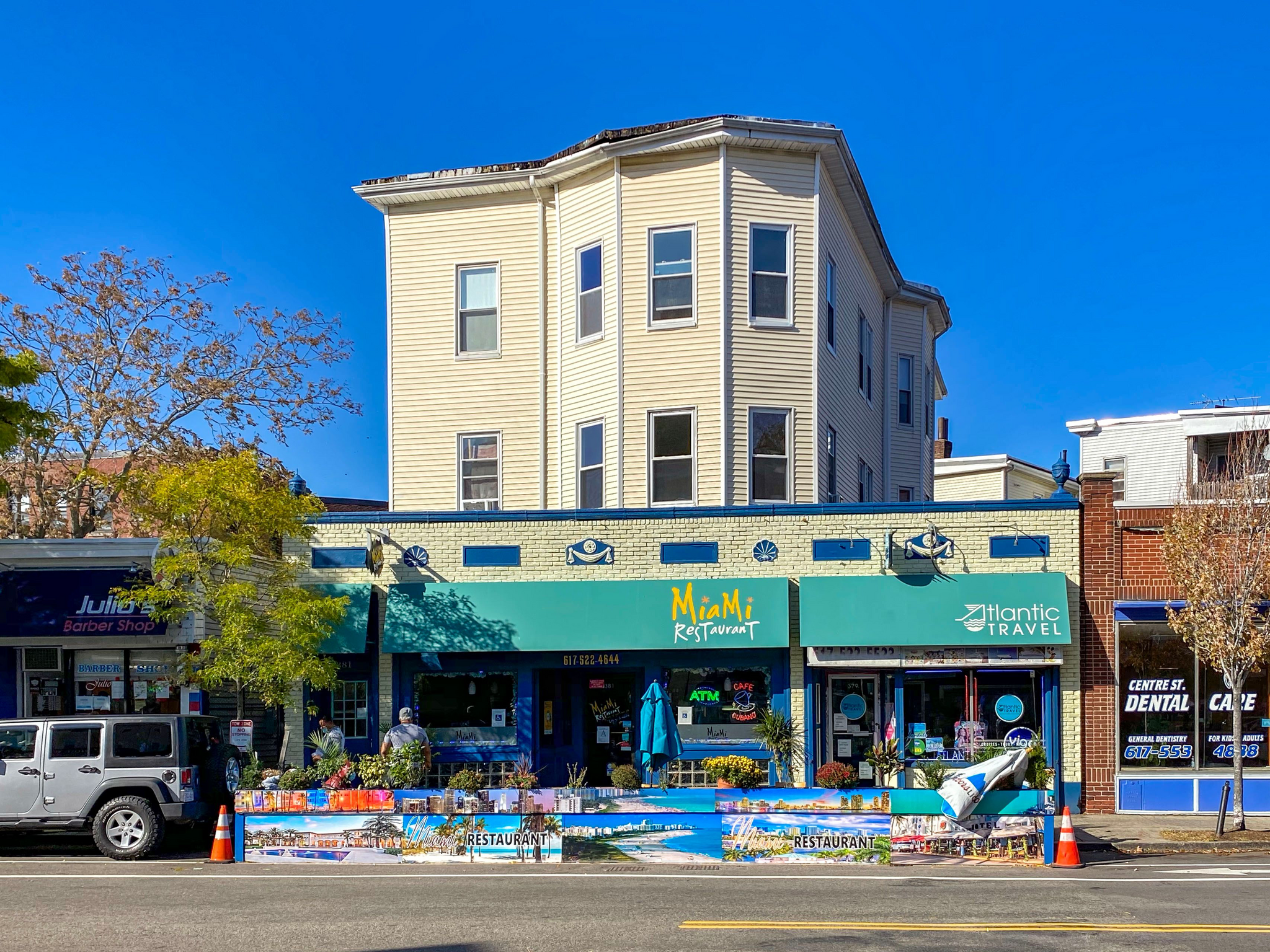 379-381 Centre St, Jamaica Plain, MA à vendre Photo du bâtiment- Image 1 de 1