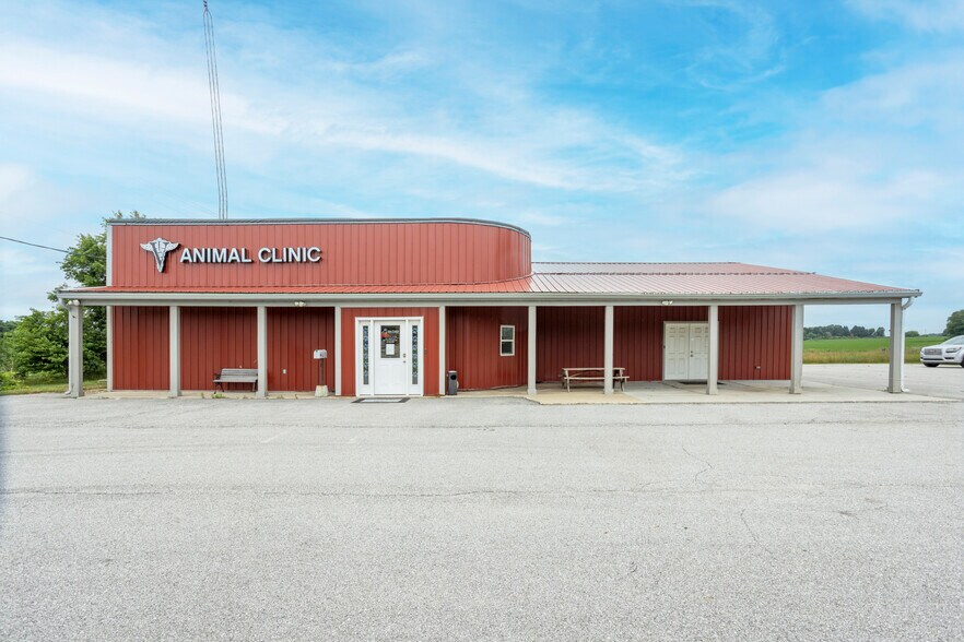 5424 E US Highway 20, Rolling Prairie, IN à vendre - Photo principale - Image 1 de 6