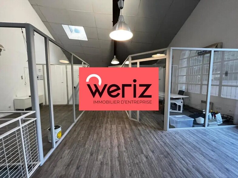 Flex in Marseille for lease - Interior Photo - Image 3 of 5