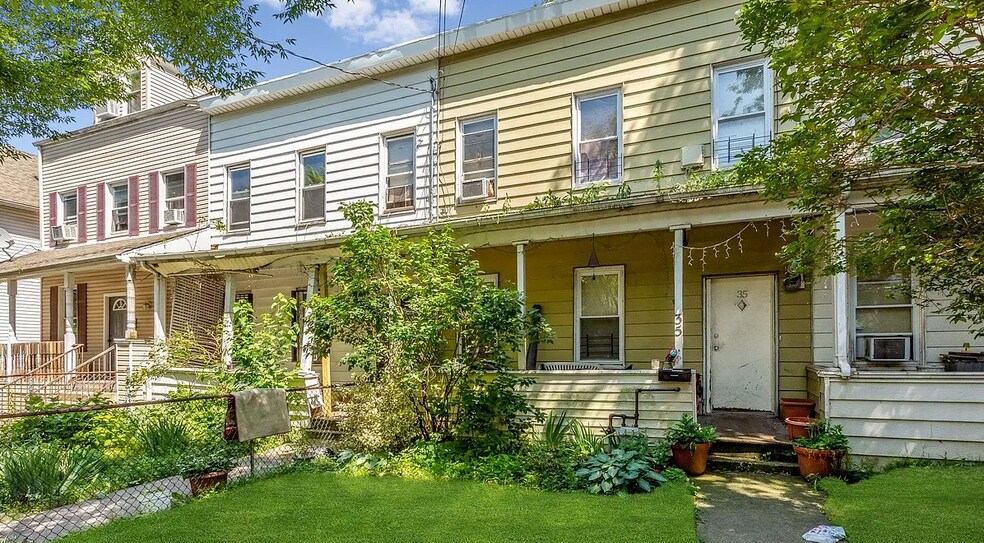 33 Jackson St, Staten Island, NY à vendre - Photo principale - Image 1 de 9