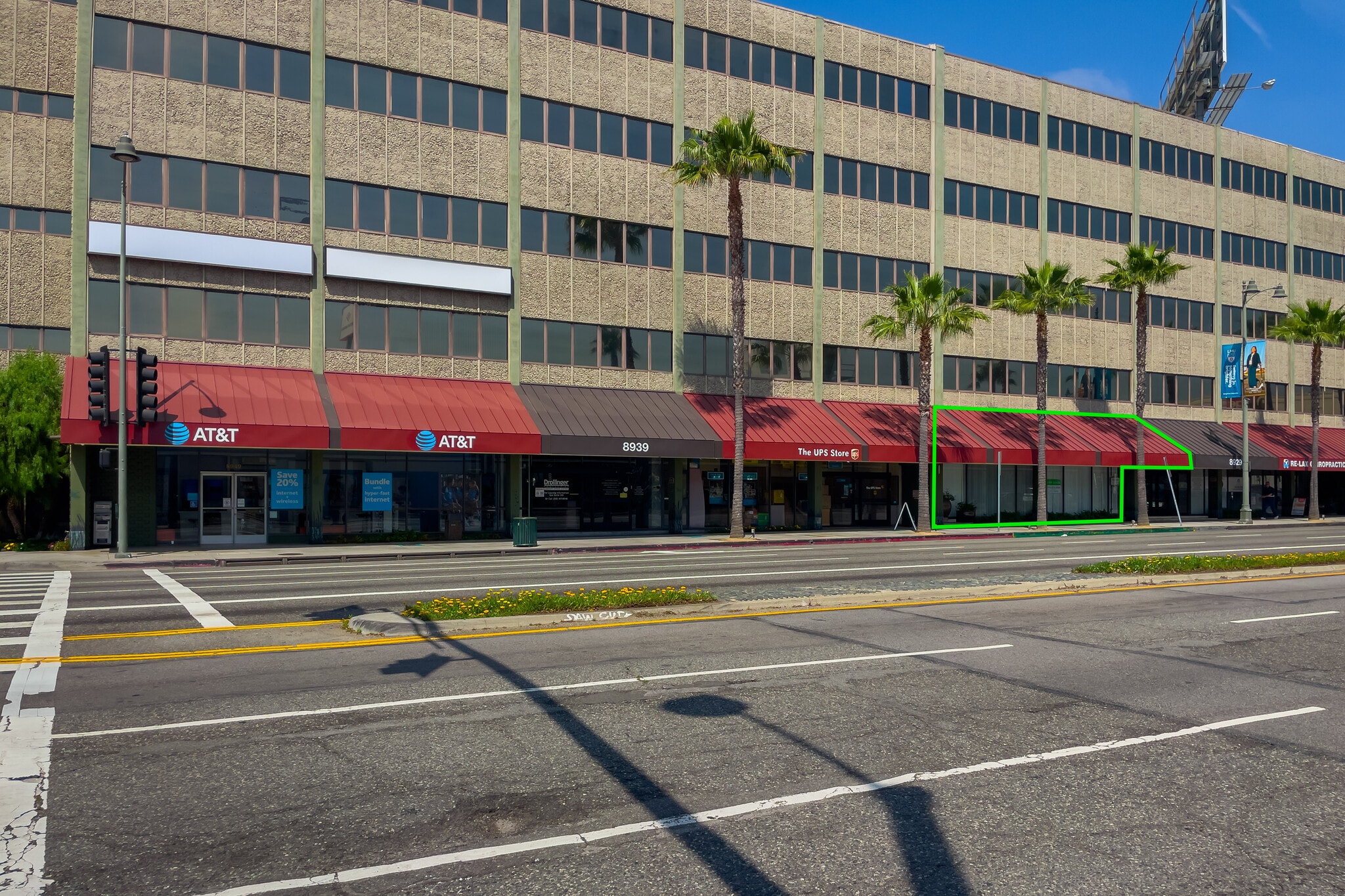 8929-8939 S Sepulveda Blvd, Los Angeles, CA for lease Building Photo- Image 1 of 9